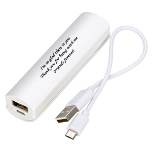 USB充電、microUSBケーブルの対応です。
